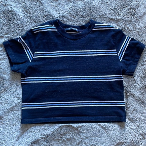 Brandy Melville Helen Crop Top - Picture 4 of 8